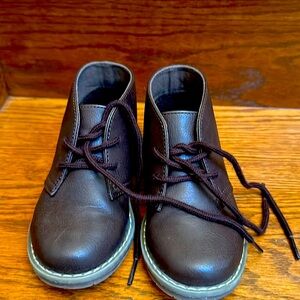 Children’s place boots - size 9